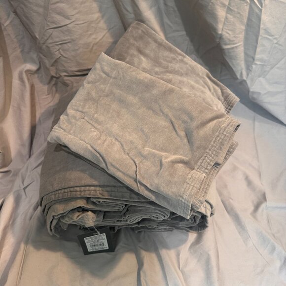 NWT Full/Queen - Gray Velvet Duvet cover and sham set Threshold - Picture 3 of 5